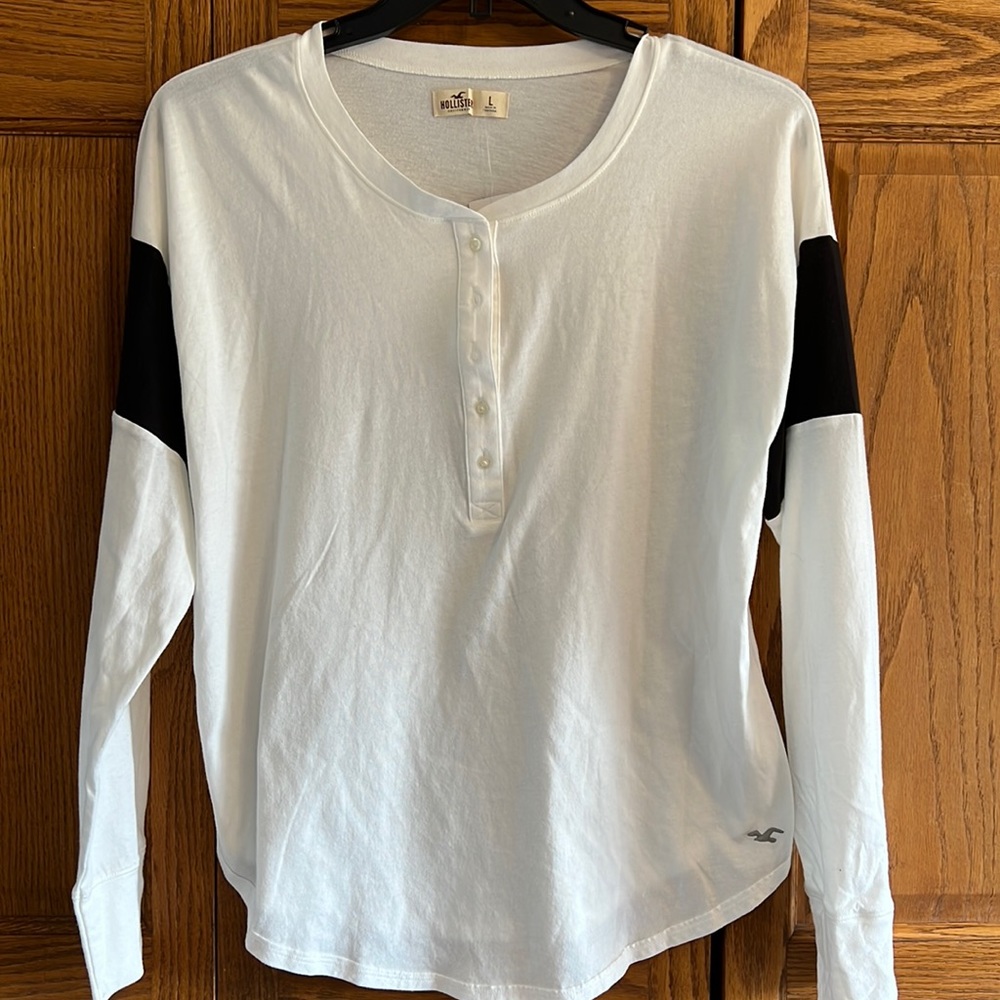 NWT button front tee